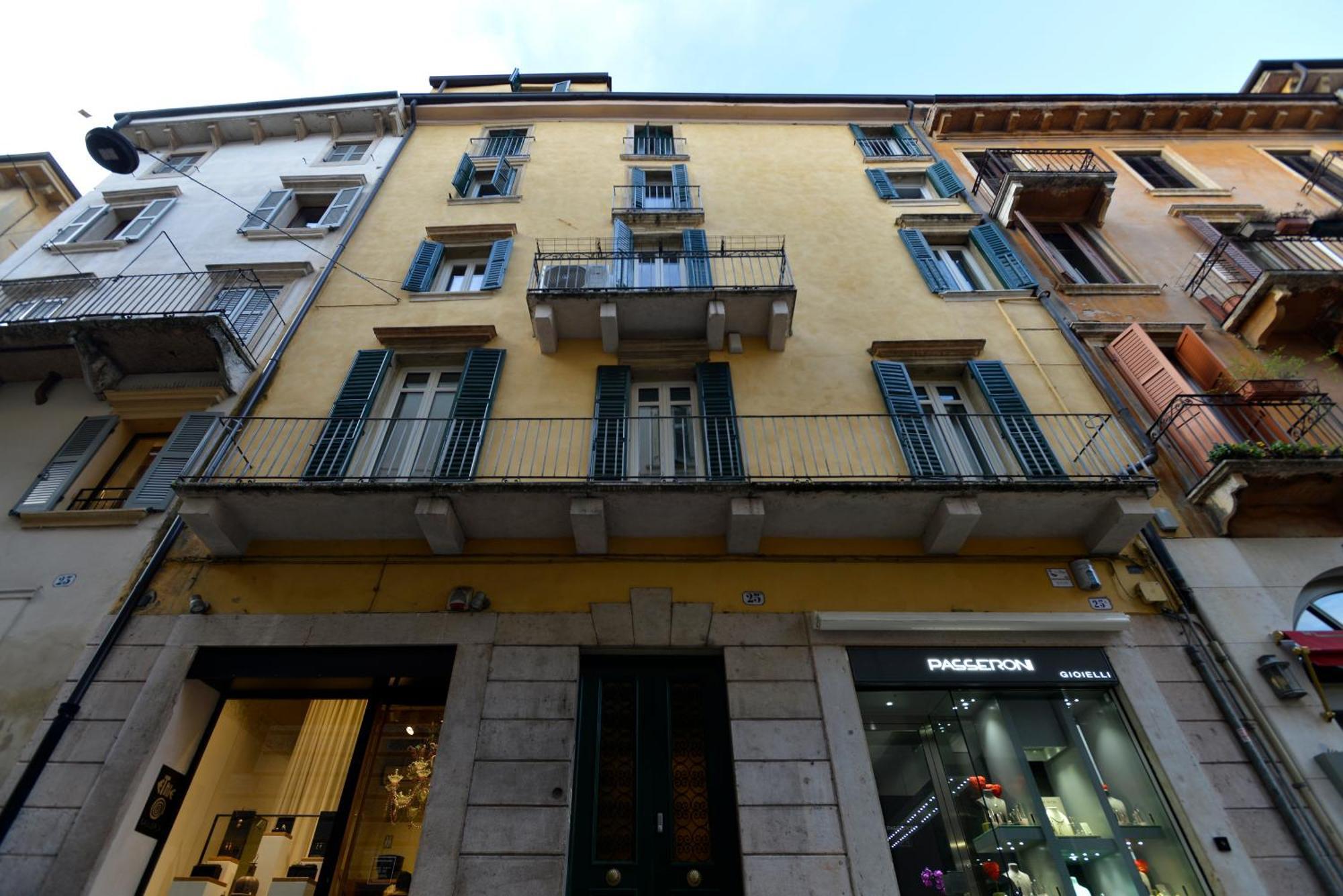Giallo Dalia By Maison 73 Apartment Verona Ngoại thất bức ảnh
